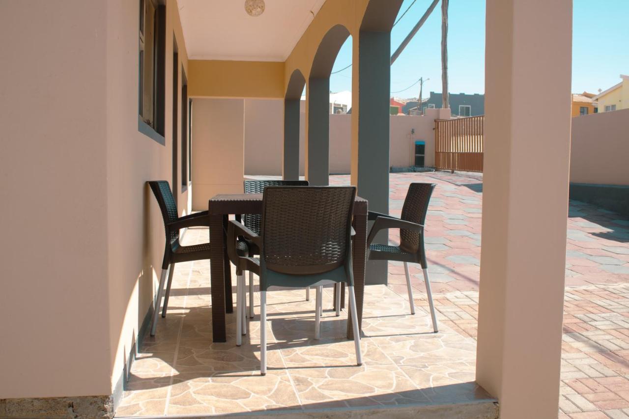 Jjp Self Catering - Three Bedroom House Lüderitz Esterno foto